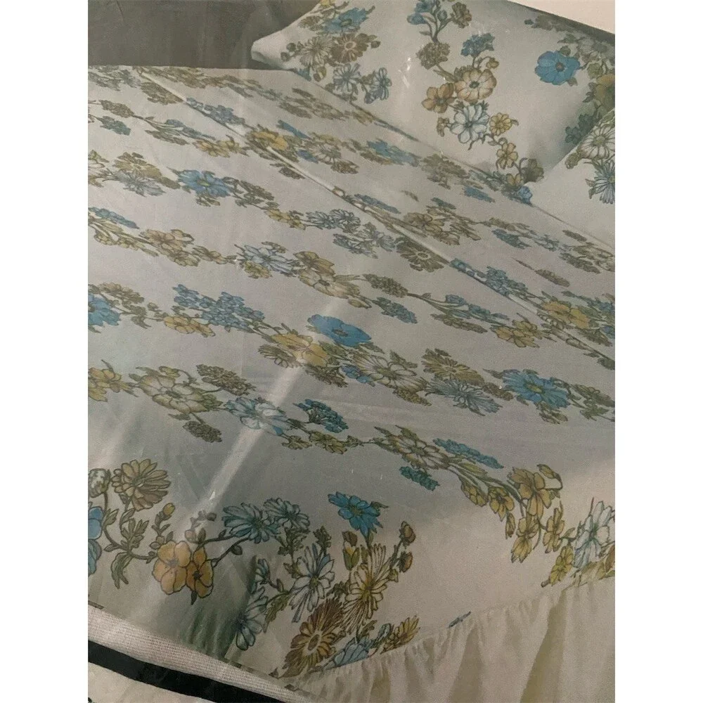 Springmaid Flat Sheet Double/Full White Full Bloom Floral Vintage